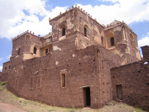 Kasbah el Glaoui, former Pasha of Marrakech – we would never have been able to see this without embarking on a tour