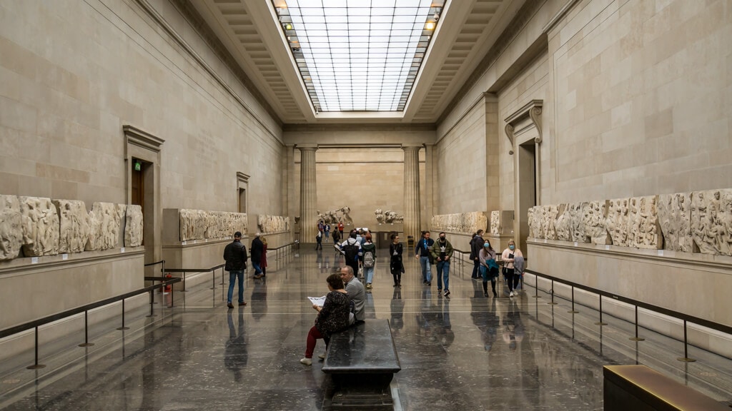 gallery in british museum with art from ancient greece 
