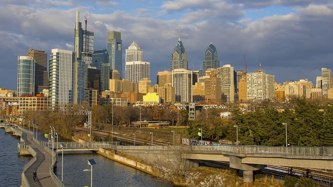 view of the Philadelphia skyline home to the best philly cheesesteaks
