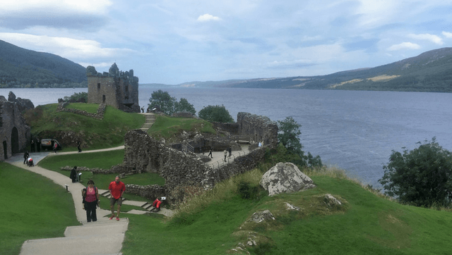 visit urquhart castle