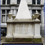 alexander hamilton's grave with text "NYC Hamilton Happy Hour Tour"