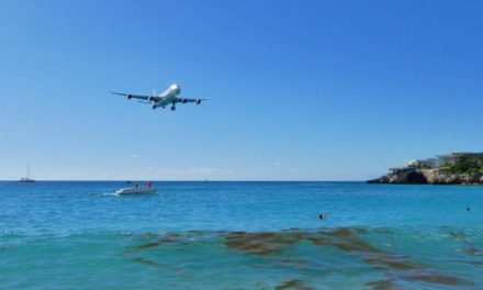 Maho Bay: St. Maarten’s Airplane Spotting Beach