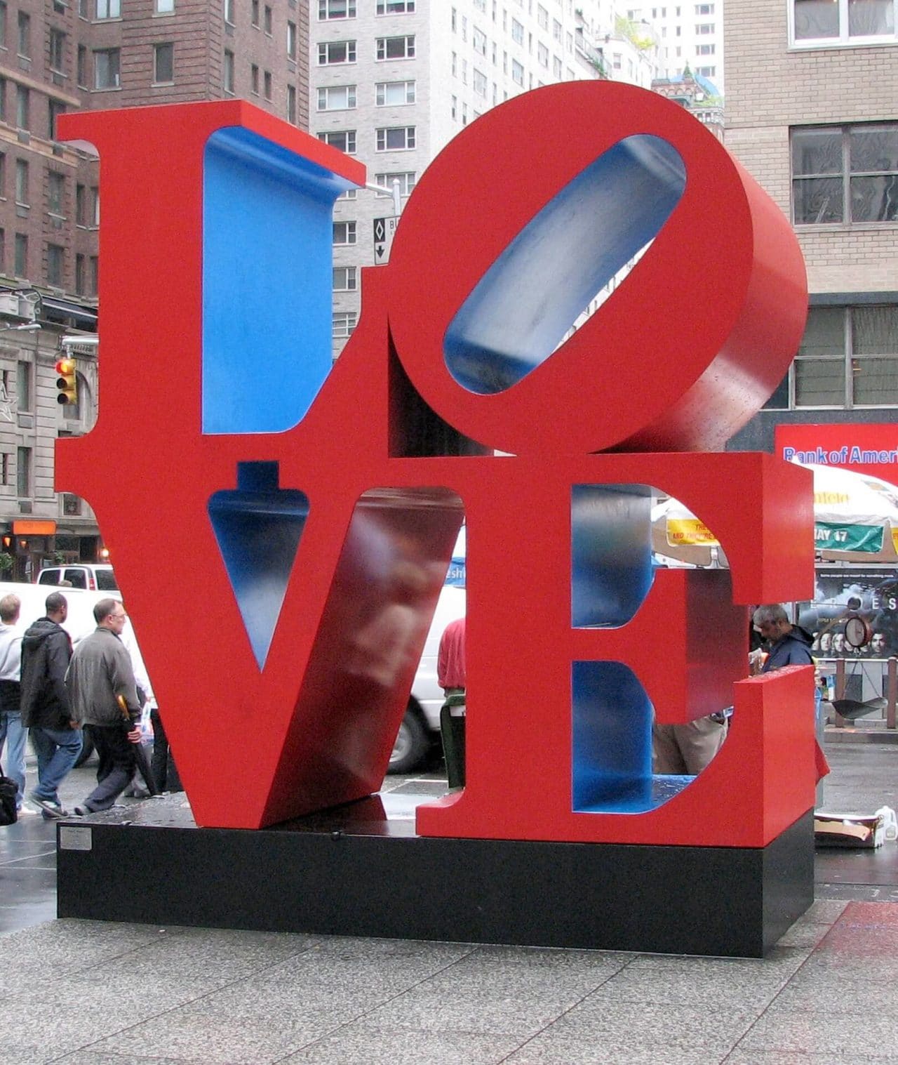 love sculpture in New York city