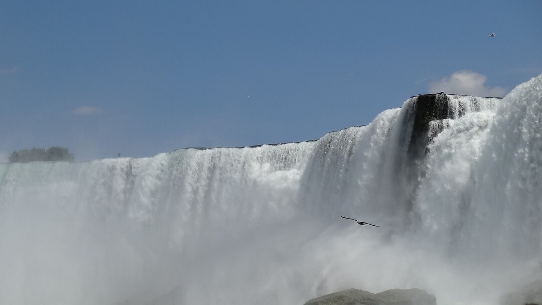 14 Romantic Things to Do in Niagara Falls