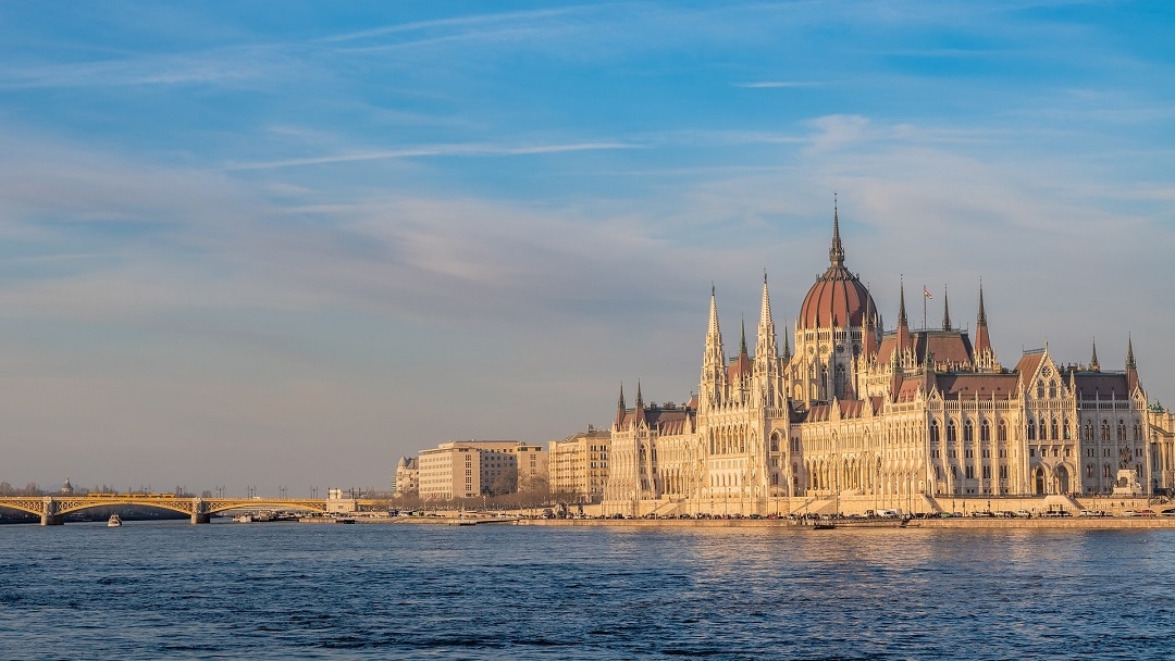 11 Romantic Things to Do in Budapest