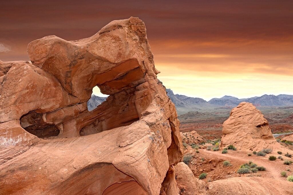 rock formations in the valley of the fire state park