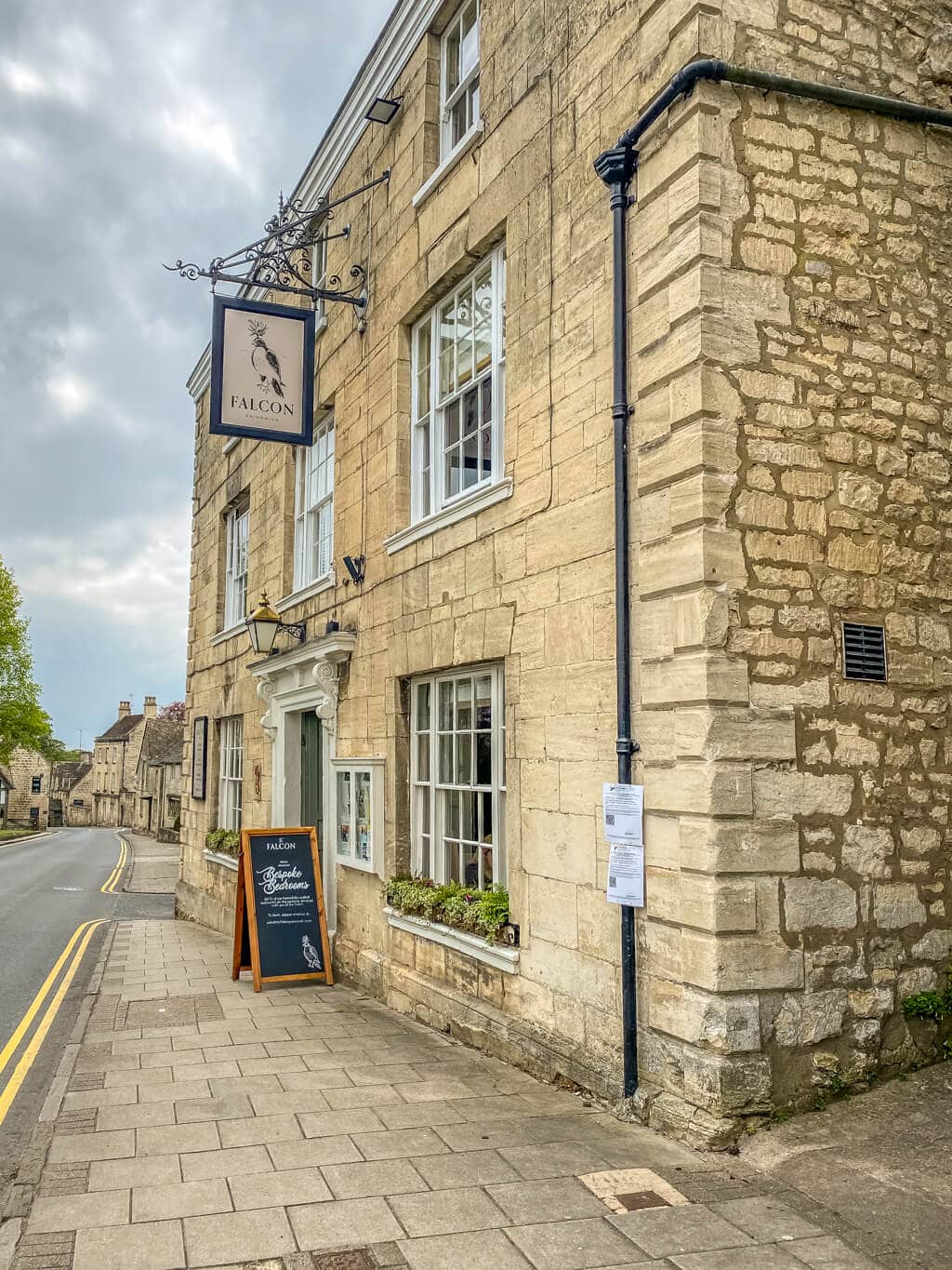 exterior of the falcon pub in painswick