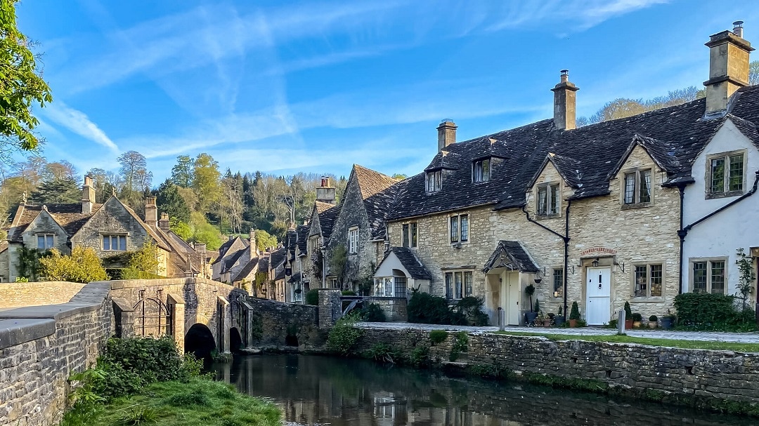 7 Best Things to Do in Castle Combe (and more in surrounding area)