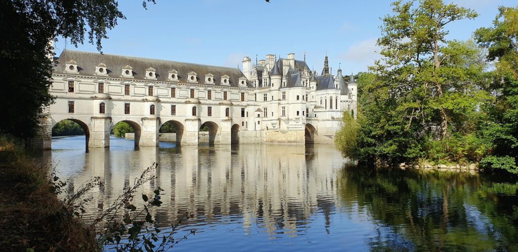 exterior of Chateau Chenonceau over the water